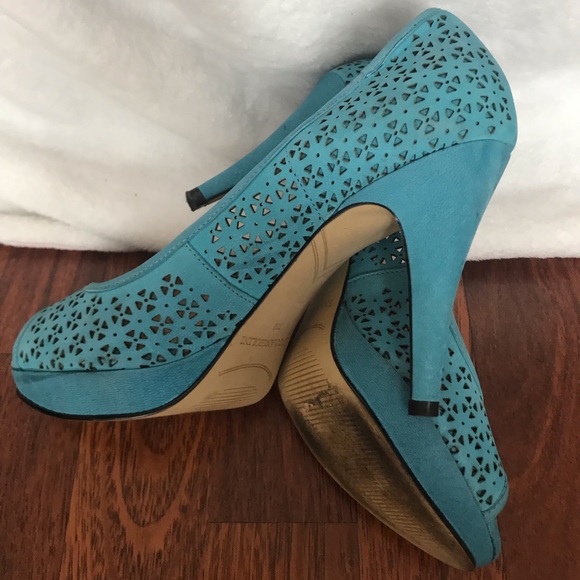 Enzo angiolini size 7 high heels - Picture 4 of 5